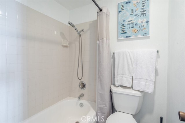 Building Photo - 321 S San Vicente Blvd