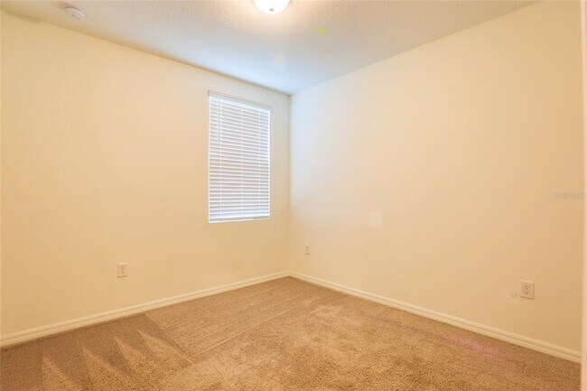 Building Photo - 6004 Bimini Ave