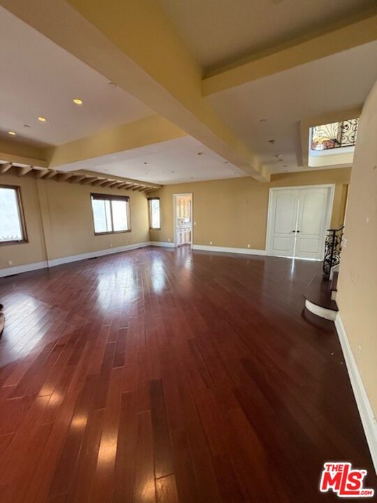 Building Photo - 1126 Yale St