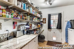 Building Photo - 103 Amber Dr