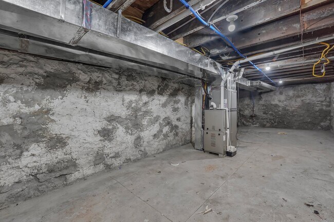 Building Photo - 1027-1029 Madison Ave