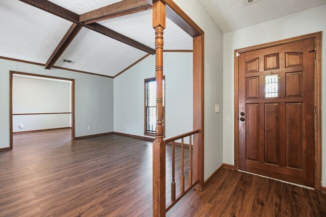 Building Photo - 3942 Ashmore Dr