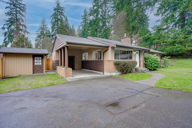 Building Photo - Edmonds 3 Bedroom, 1 Bathroom Mid-Century ...