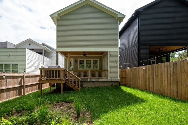 Building Photo - **Newly constructed beautiful home - locat...