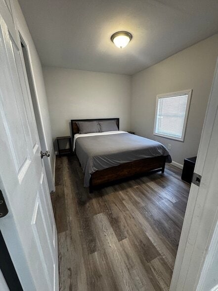 Building Photo - 8 Chamberlain Rd