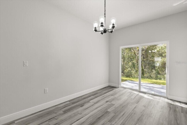 Building Photo - 6761 SW 151 Loop