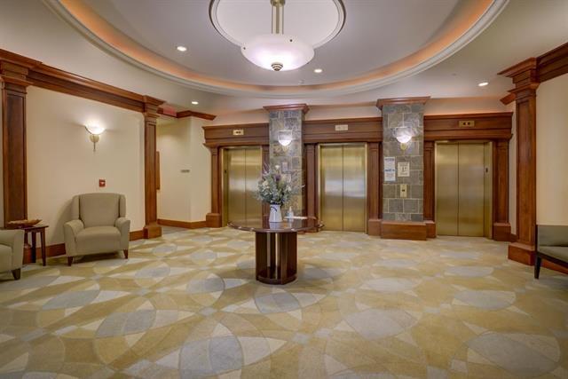 Building Photo - 360 W Washington Ave