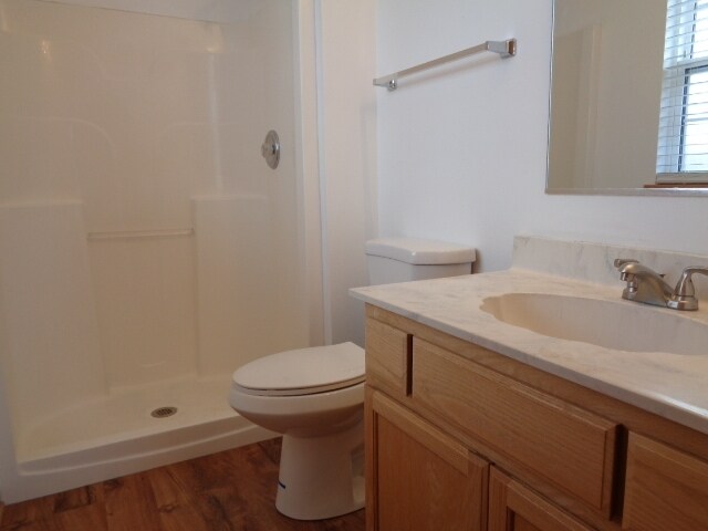Building Photo - 1505 Finch Dr