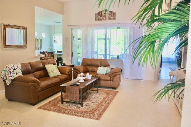 Building Photo - 16192 Parque Ln