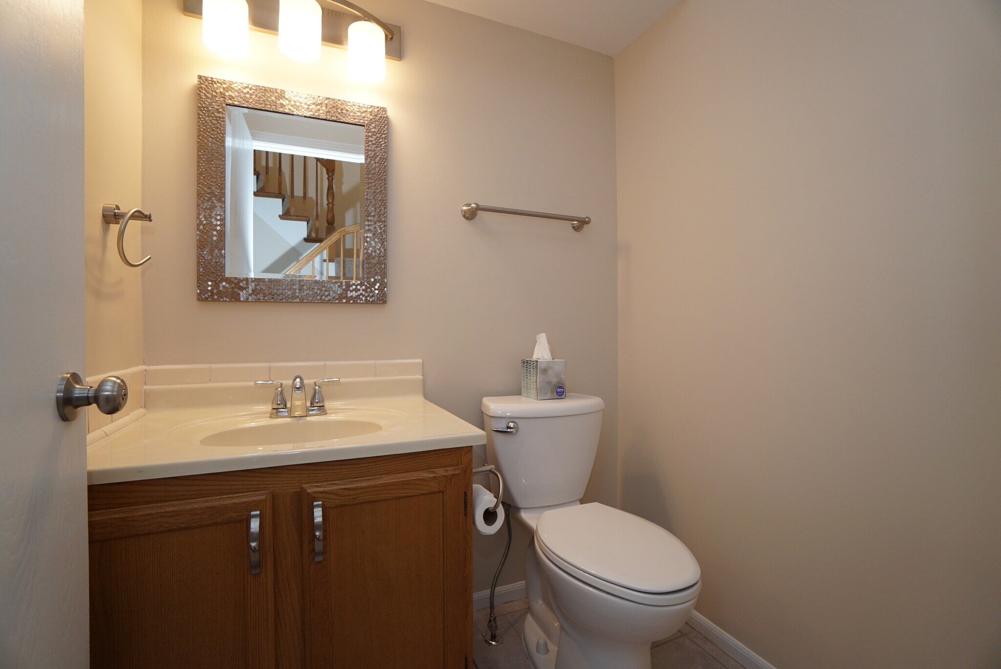 1st Floor Guest Bath - 86 Bradford Ln