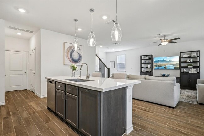 Building Photo - 2903 Bronx Dr