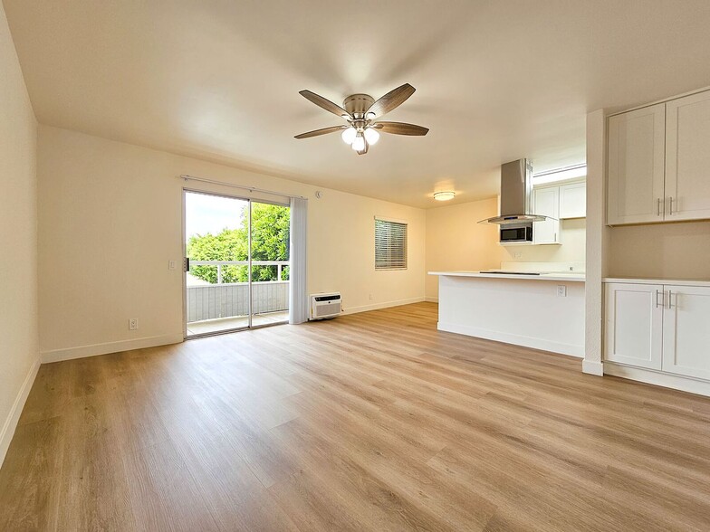 Interior Photo - Parklane Apartments