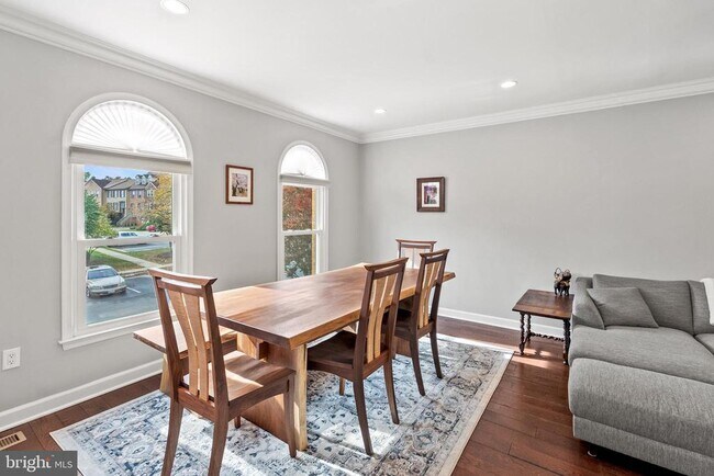 Building Photo - 5944 Wescott Hills Way