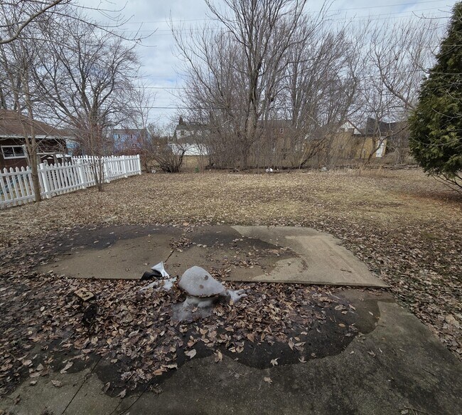 Building Photo - 1140-1142 W Weiland Ln