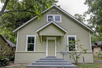 Building Photo - 3220 Melbourne St