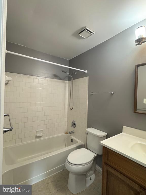 Building Photo - 11720 Stonegate Ln