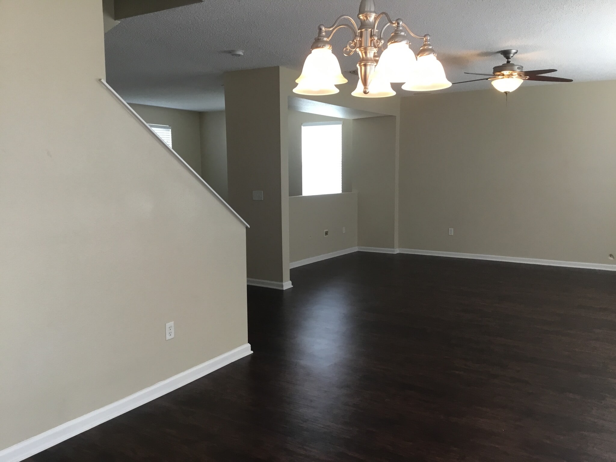 Building Photo - 11484 Brian Lakes Dr N