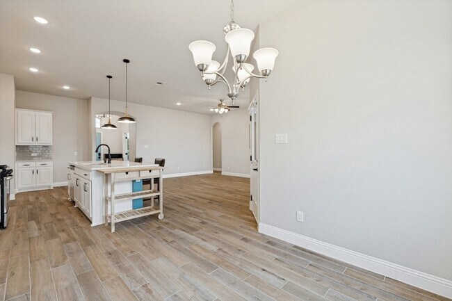 Building Photo - 4005 Gray Wolf Dr