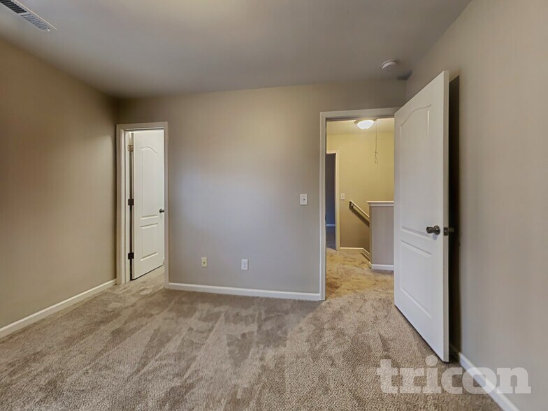 Building Photo - 4600 Montelena Dr