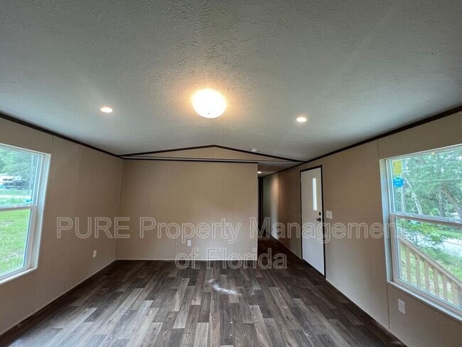 Building Photo - 16364 SE 57th St