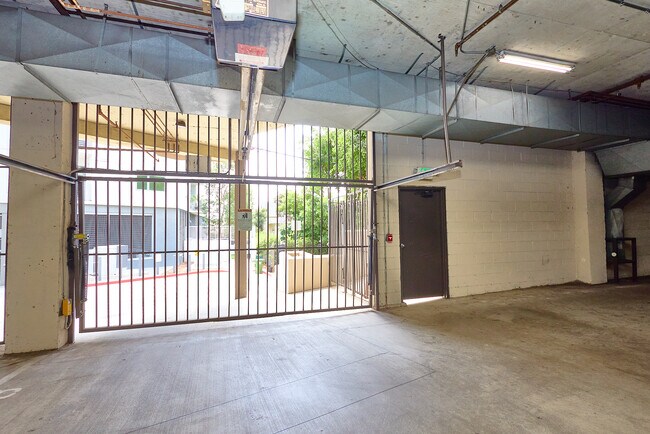 Building Photo - 1632 N Formosa Ave