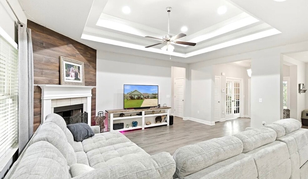 Building Photo - 12561 Waxwing Ave