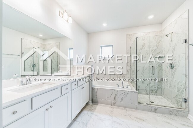 Building Photo - 15678 Brickman Ln