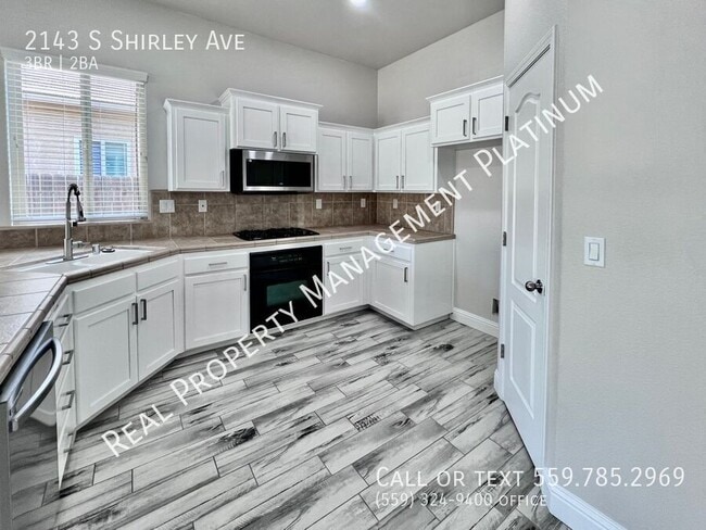 Building Photo - 2143 S Shirley Ave