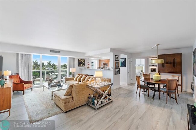Building Photo - 2715 N Ocean Blvd