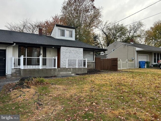 Building Photo - 1617 Bryant Rd