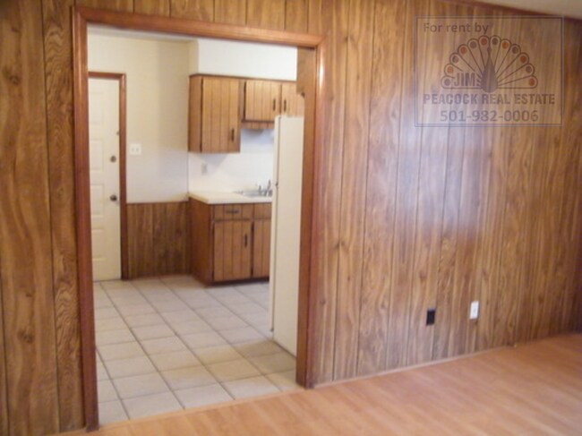 Building Photo - 410 Cherrie Ave