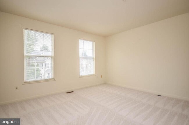 Building Photo - 3003 Gatehouse Ct