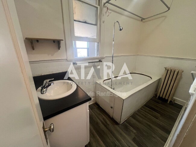 Building Photo - 230-232 W 300 N