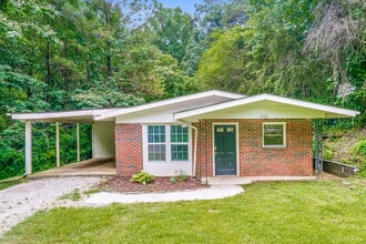 Building Photo - 1722 Rogina Dr
