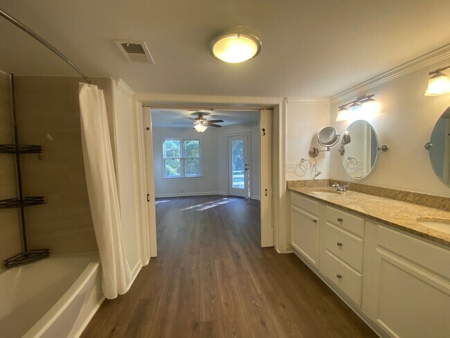 Building Photo - Broad River Township