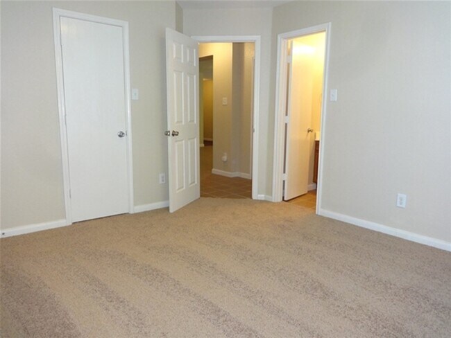 Building Photo - 3555 Red Meadows Dr