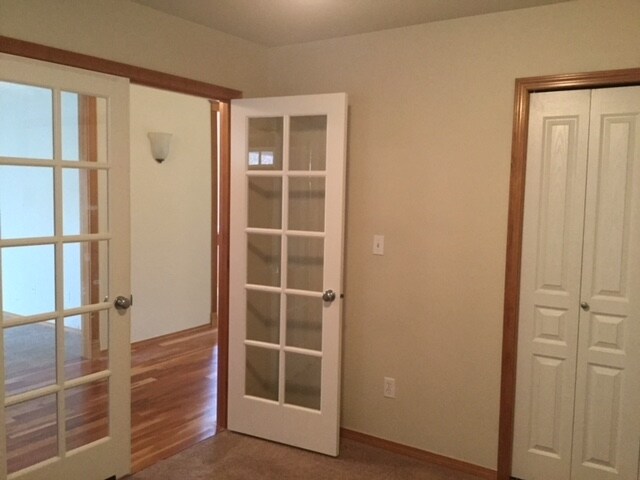 Building Photo - 14001 122nd Ave E