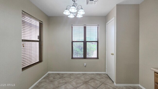 Building Photo - 1017 E Pinto Ct