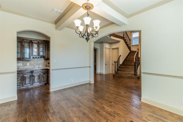 Building Photo - 7565 Rawlins Ln