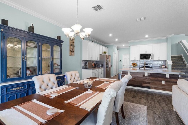 Building Photo - 15691 Willow Arbor Cir