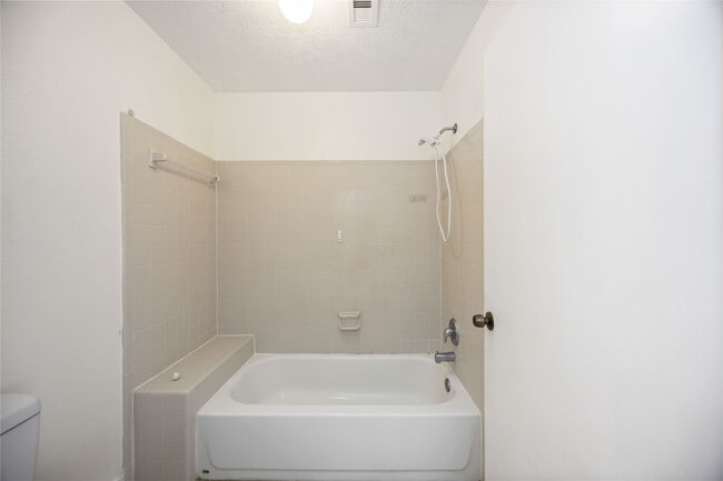 Building Photo - 5315 Cherie Crest Ct