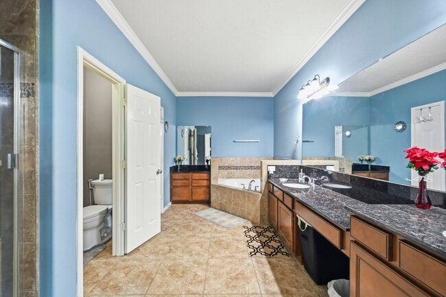 Building Photo - 14403 Lakepointe Bend Ln