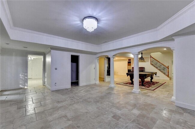 Building Photo - 7970 St Marlo Fairway Dr