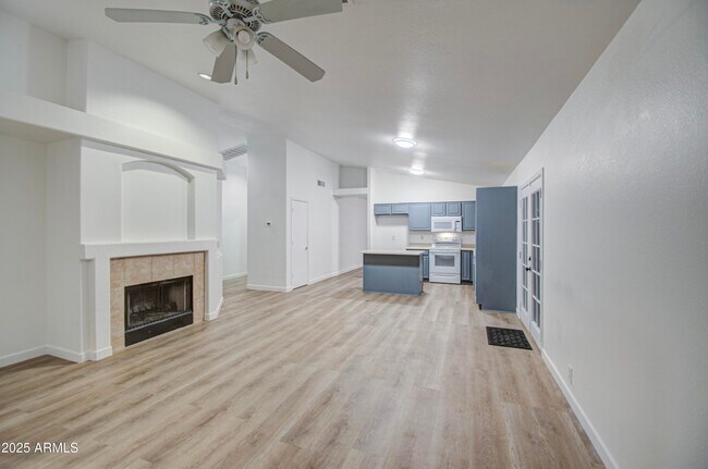 Building Photo - 15443 N 86th Ln