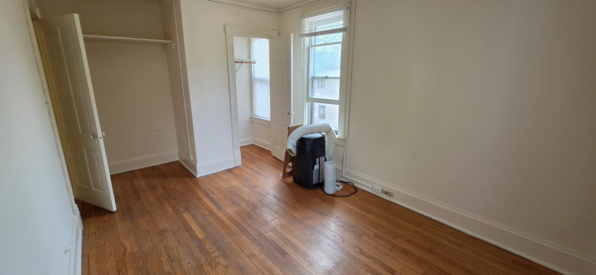 Building Photo - 611 Mulberry Pl
