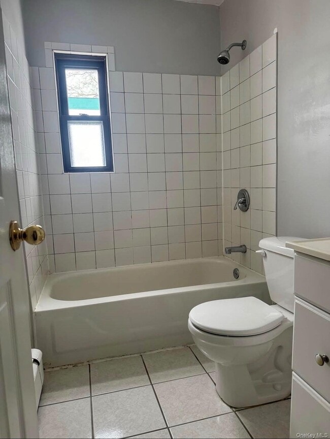 Building Photo - 202 N Idaho Ave