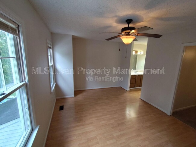 Primary Photo - 1 Durbin Pl