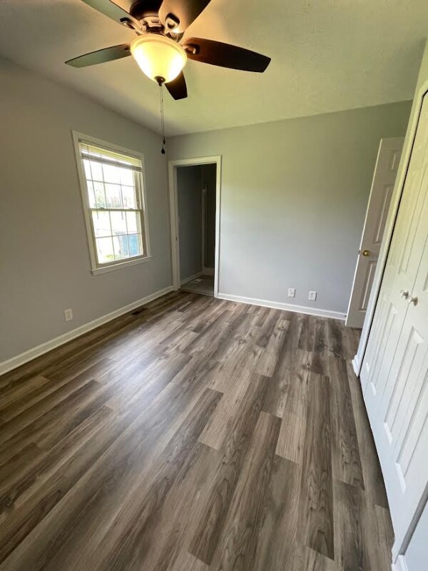 Building Photo - 1601 Rhode Ct