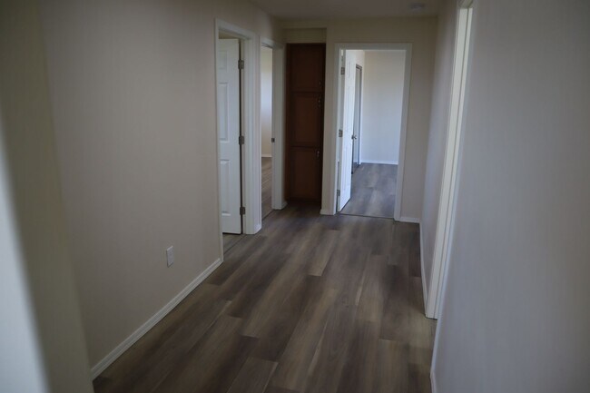 Building Photo - Fully Renovated Home You'll Want To See!