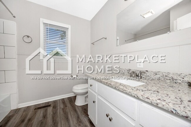 Building Photo - 104 Edinburgh Dr